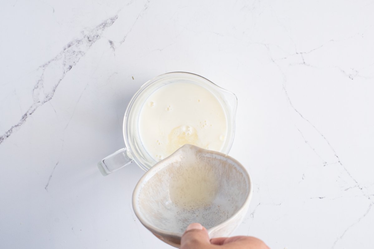 Preparamos el buttermilk de los aebleskiver