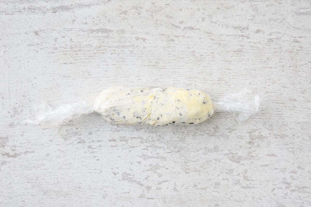 Preparamos la mantequilla del relleno