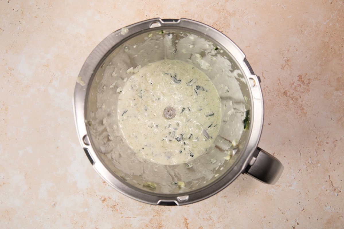 Preparando el tzatziki en Thermomix