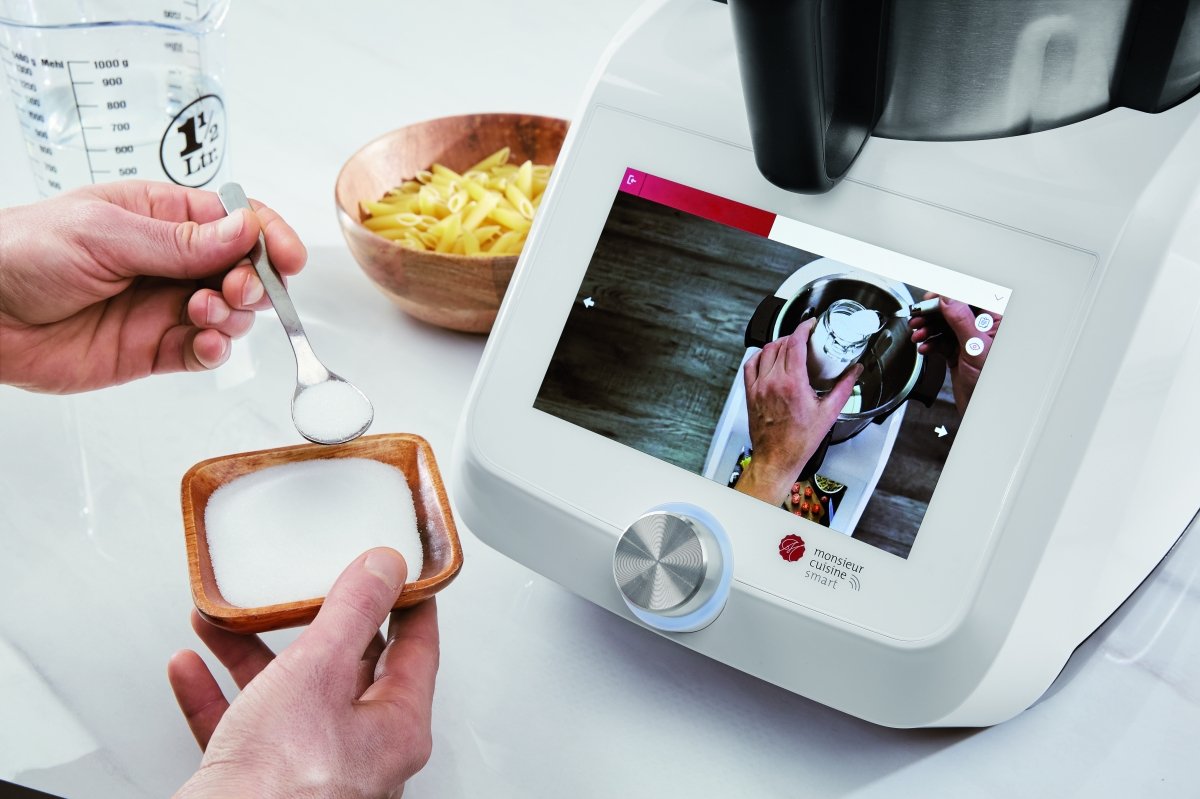 Preparando una receta con guía con Monsieur Cuisine Smart