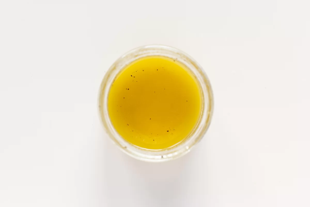 Ensalada de judías verdes, una receta perfecta para despedirte de esos kilos de más 10 Merca2.es 4. Aliño perfecto
