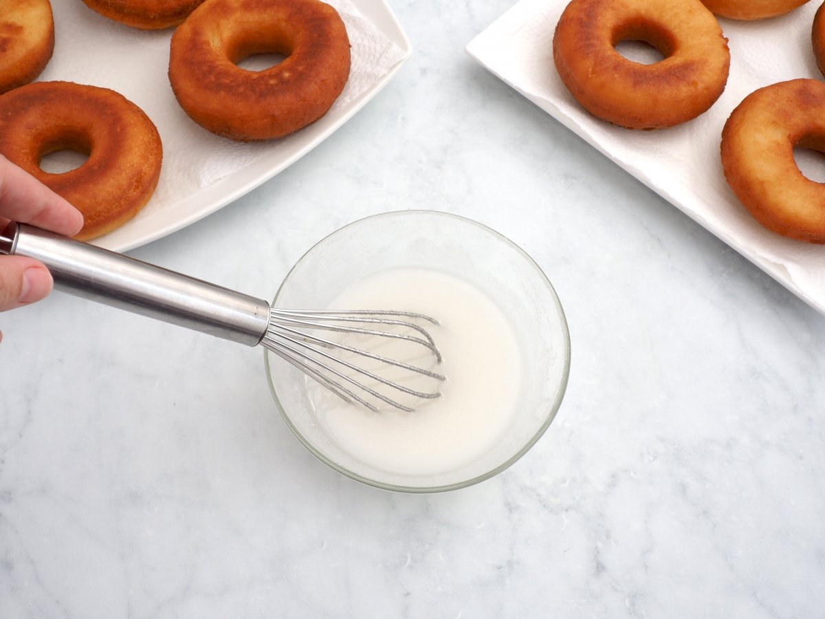 Preparar el glaseado para los donuts