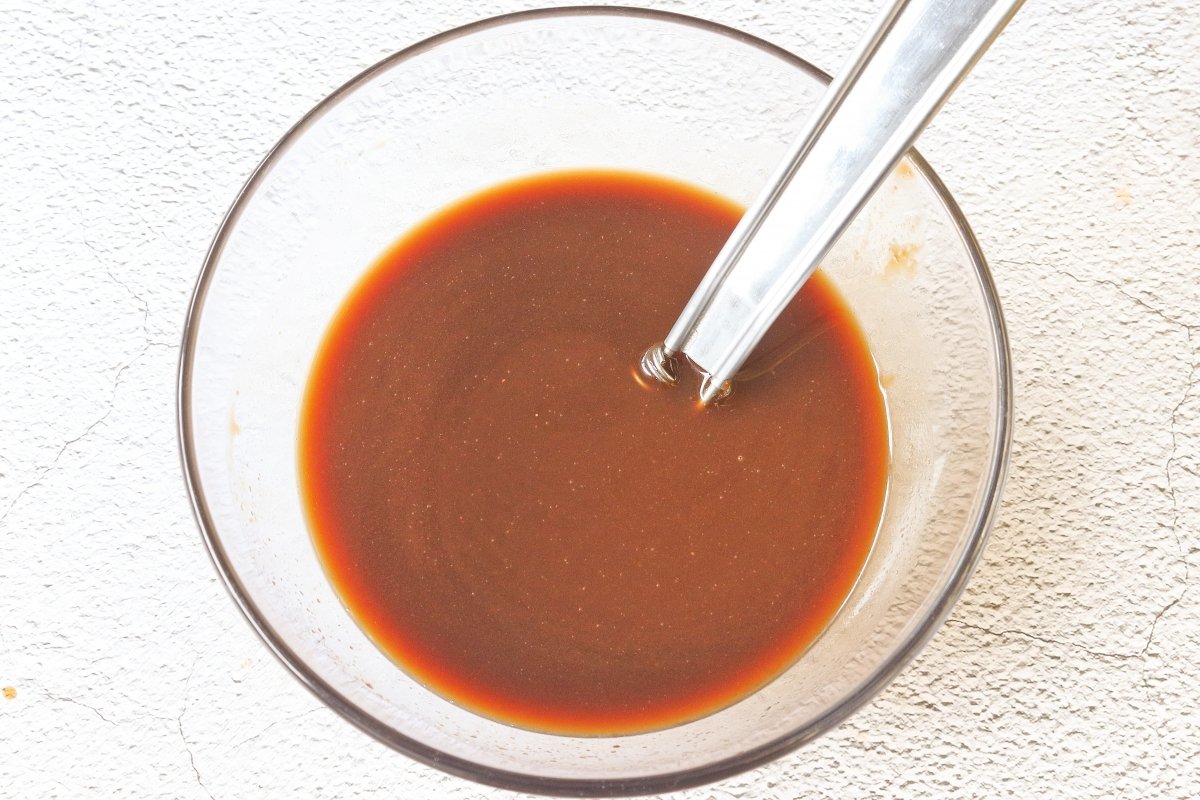 Preparar la salsa del pollo del general Tso