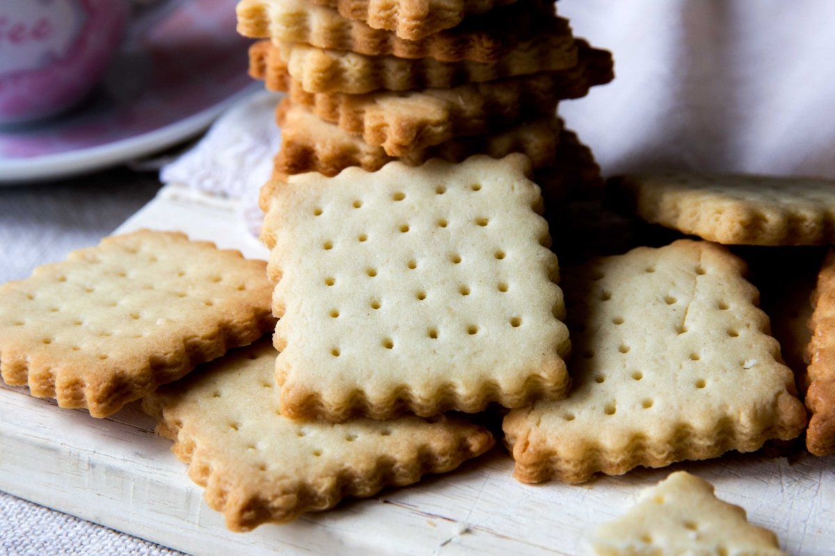 Final presentation of petit-beurre biscuits