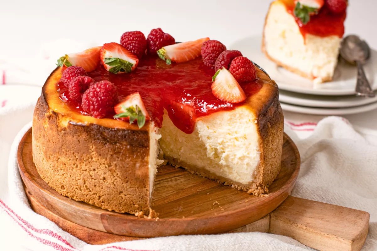 Los 20 postres y dulces más famosos y ricos del mundo 4 Presentación principal de la tarta de queso americana (New York cheesecake)