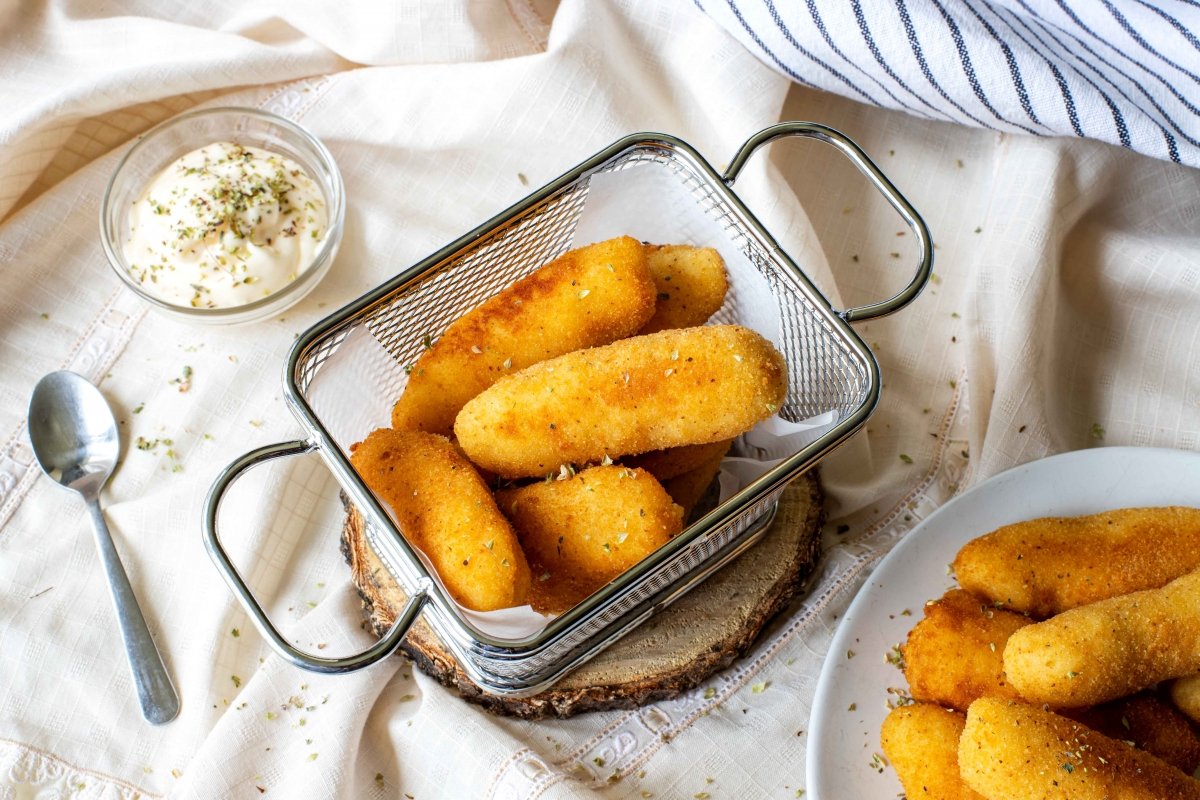 Presentación principal de las croquetas de patata