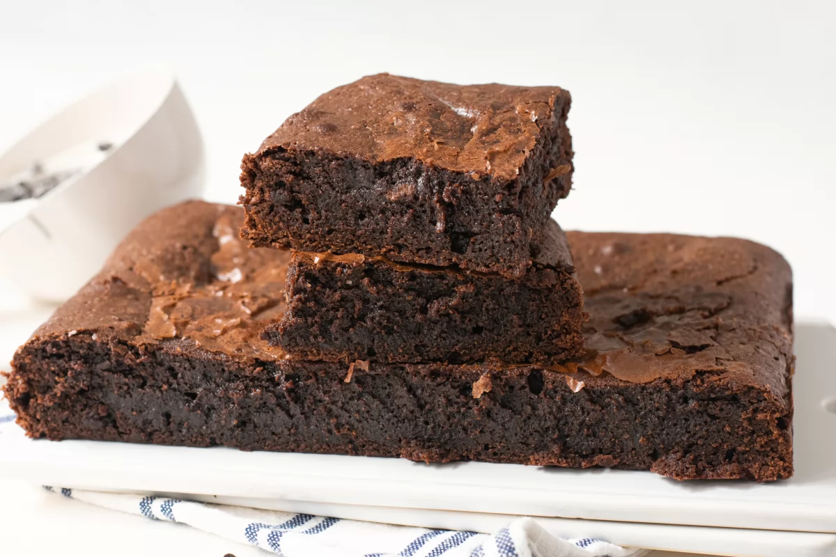 Los 20 postres y dulces más famosos y ricos del mundo 7 Presentación principal del brownie de chocolate