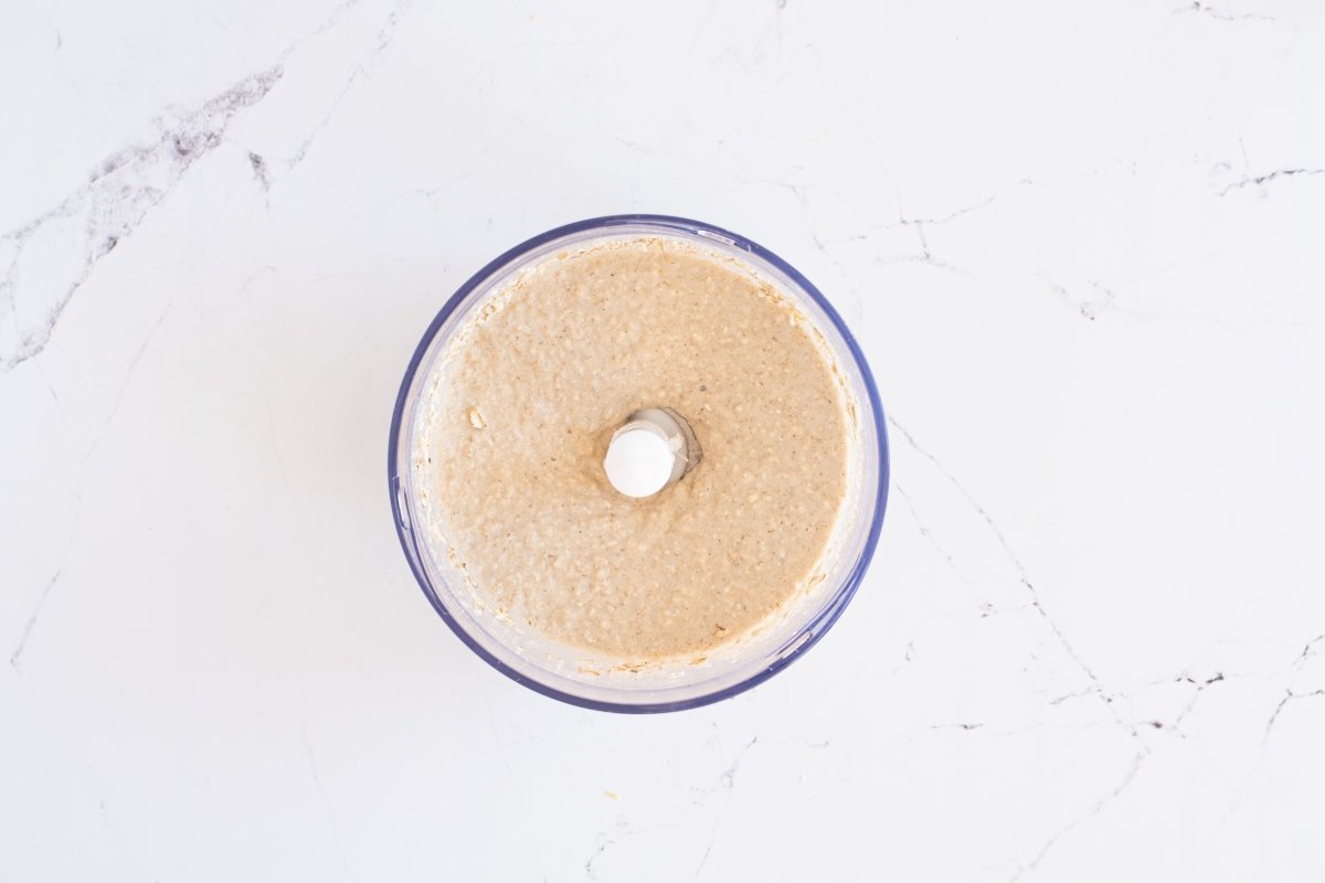 Procesamos los ingredientes de la pizza de avena