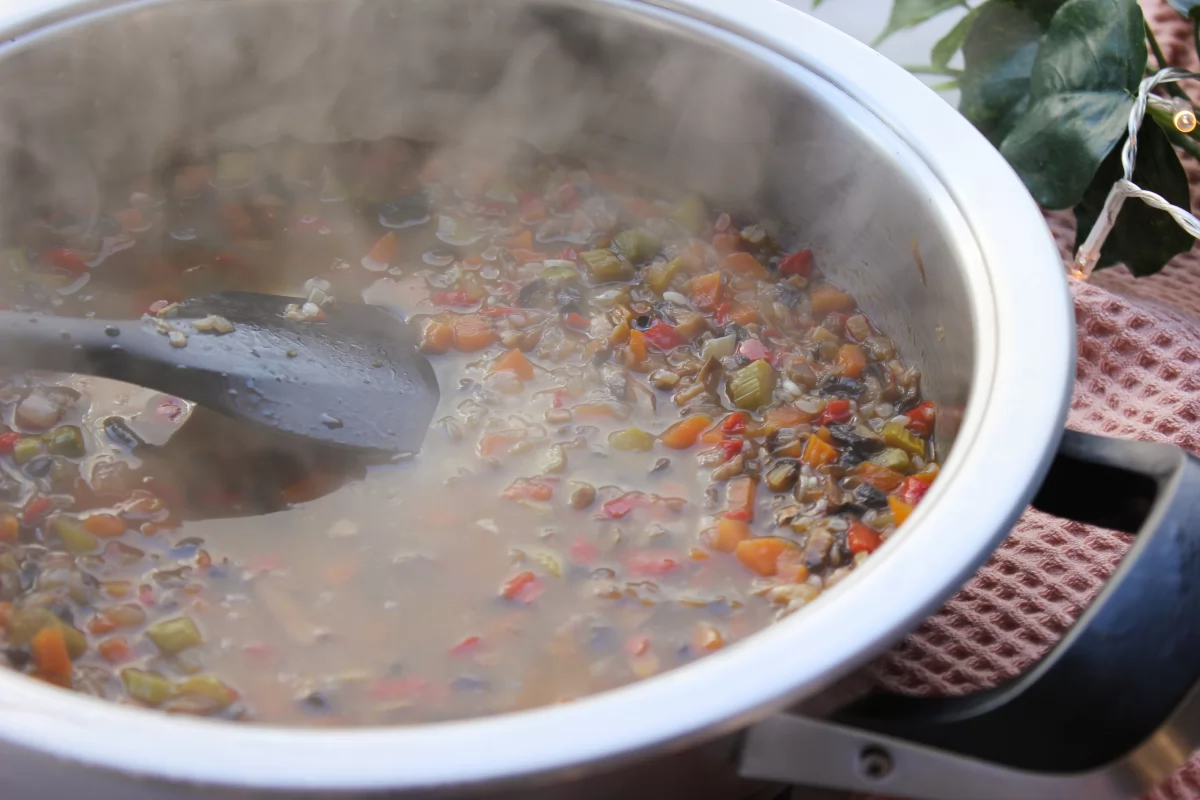 Proceso de adición del caldo vegetal en varias tandadas *