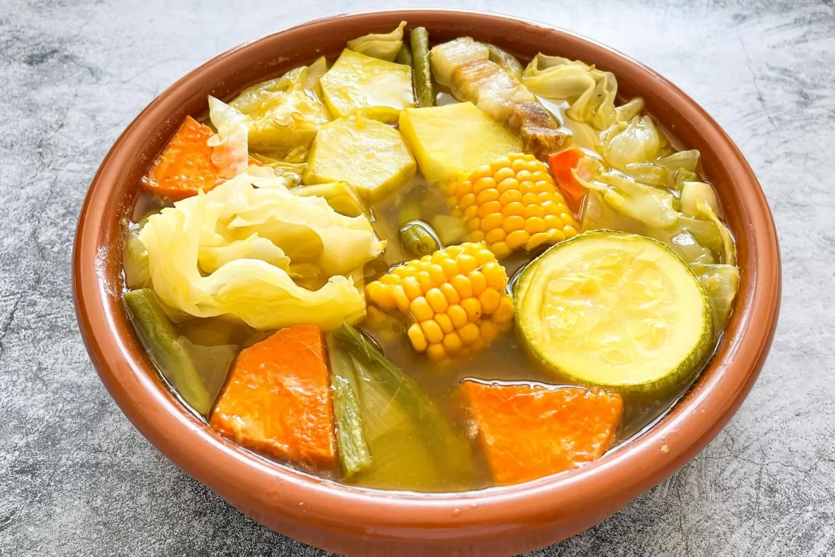 Puchero o potaje canario 5 Puchero canario *