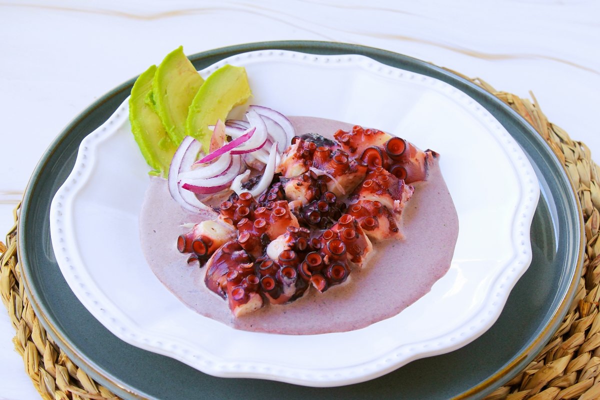 Pulpo al olivo, un clásico de la cocina nikkei