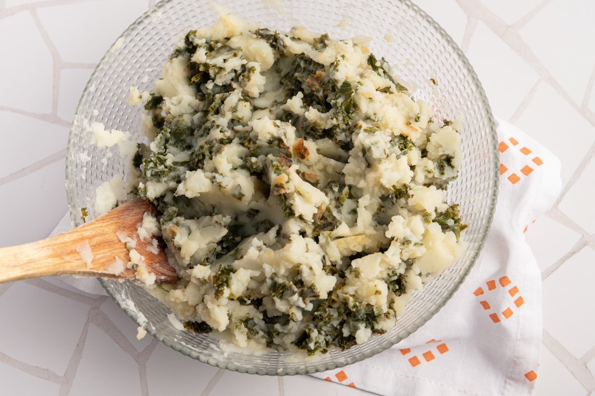 Puré de patatas con kale para hacer stamppot