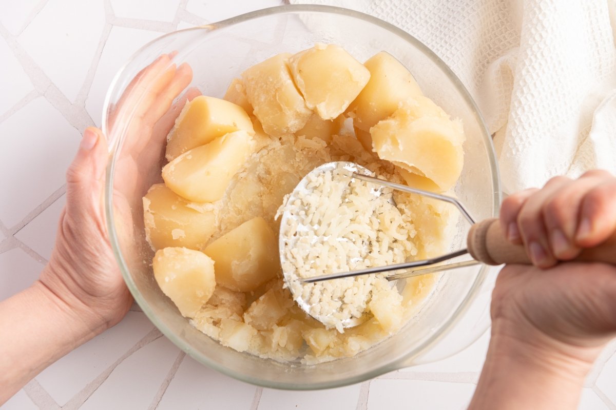 Puré de patatas para el ajo colorao