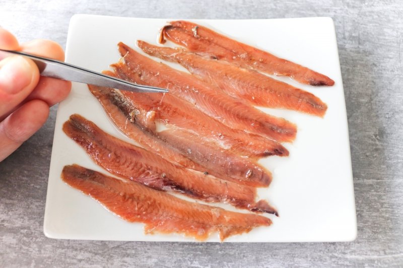Así se sirven las anchoas en los mejores restaurantes