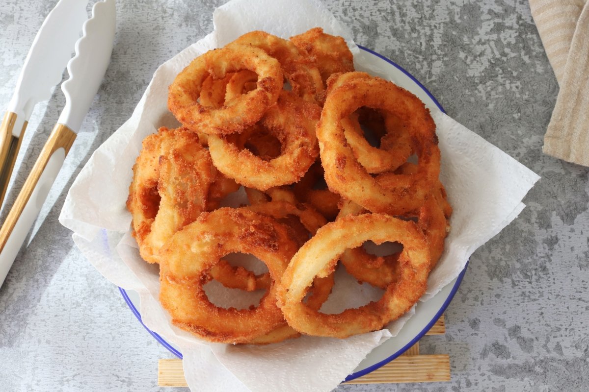 Remove excess fat with onion ring paper