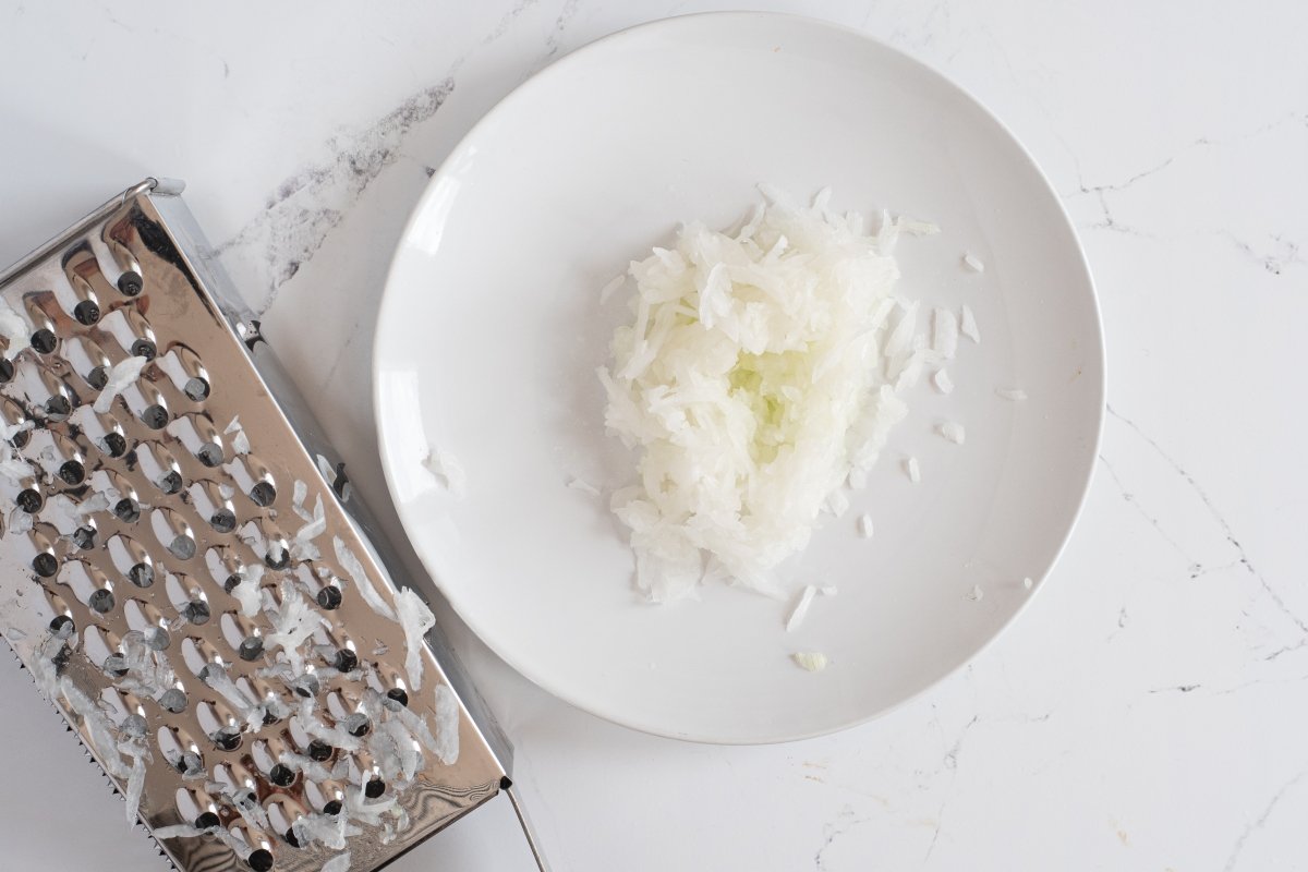 Rallamos la cebolla de los arayes