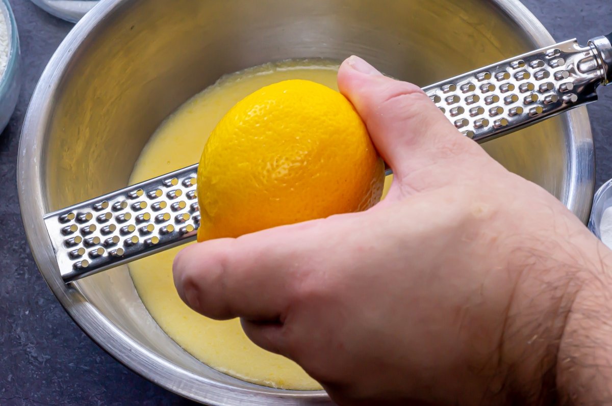 Rallar el limón