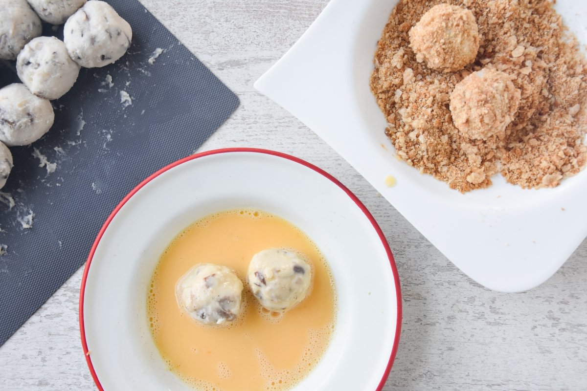 Rebozamos las croquetas de setas