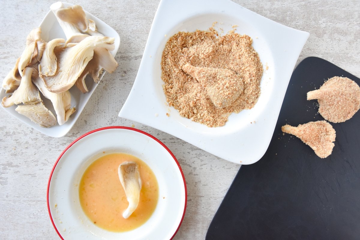 Rebozamos las setas emapanadas