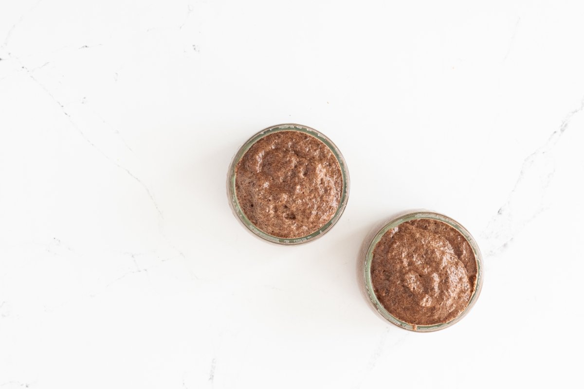 Refrigeramos la mousse de chocolate vegana