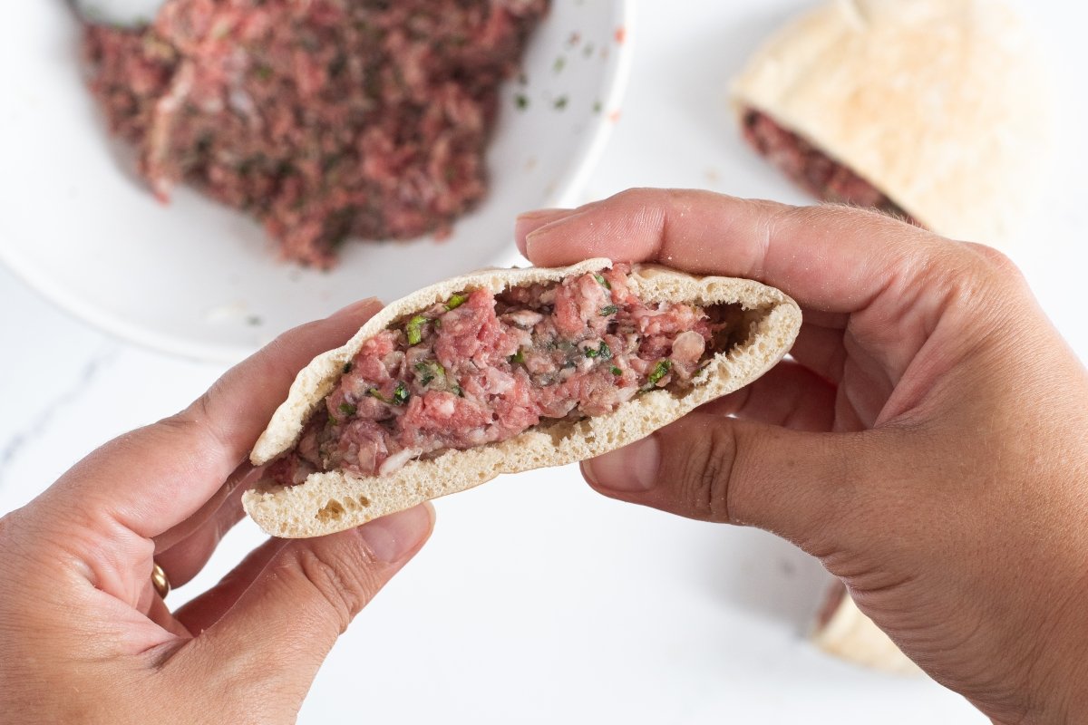 Rellenamos el pan de pita