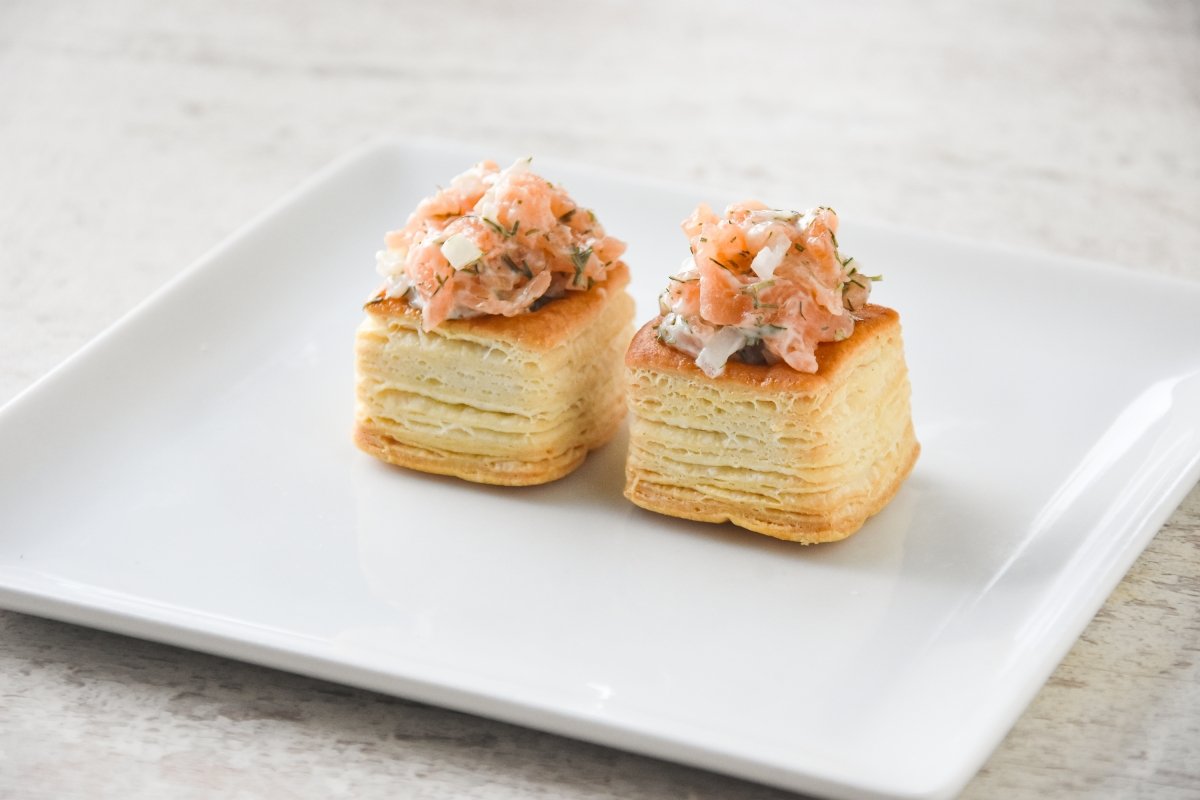 Rellenamos los volovanes de salmón