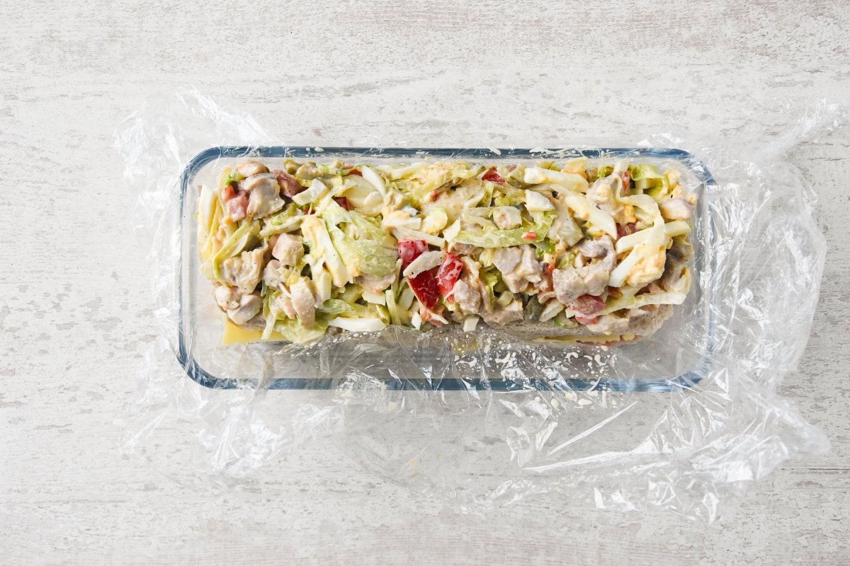 Repartimos la ensalada de pollo