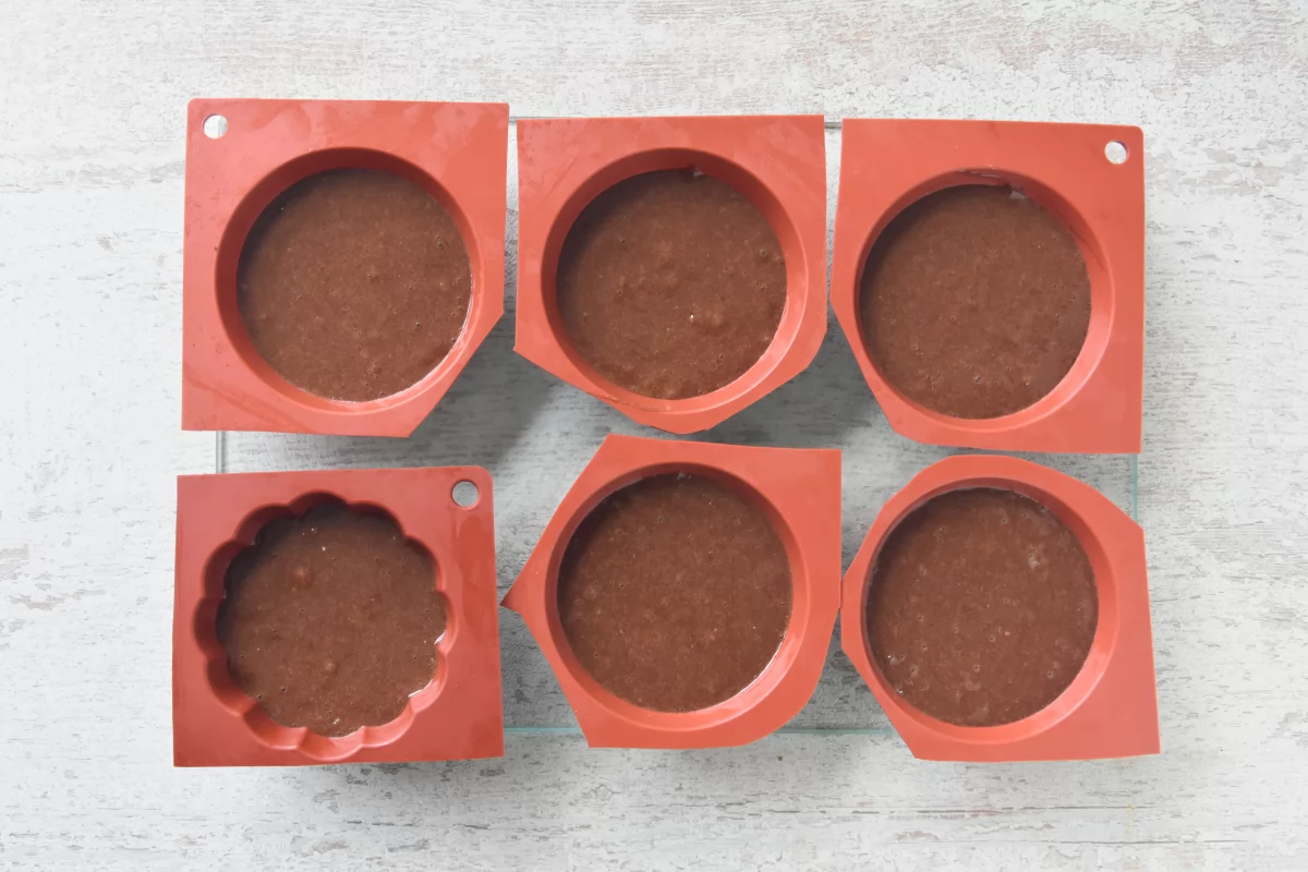 Coulant de chocolate 7 repartir masa coulant de chocolate *