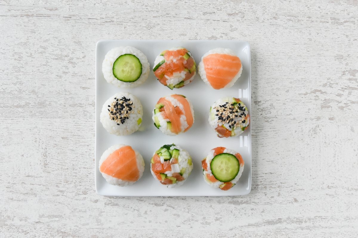 Repetimos hasta terminar las sushi balls