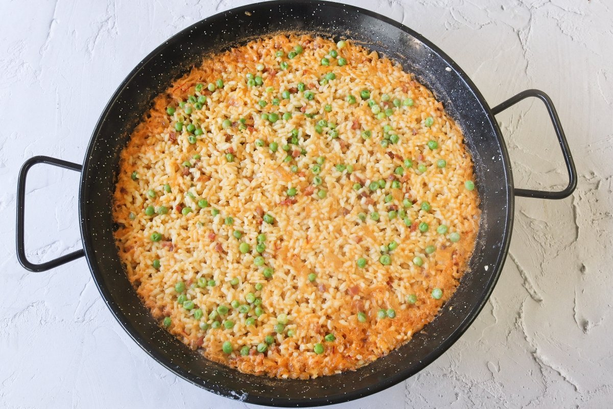 Reposar el arroz con cosas