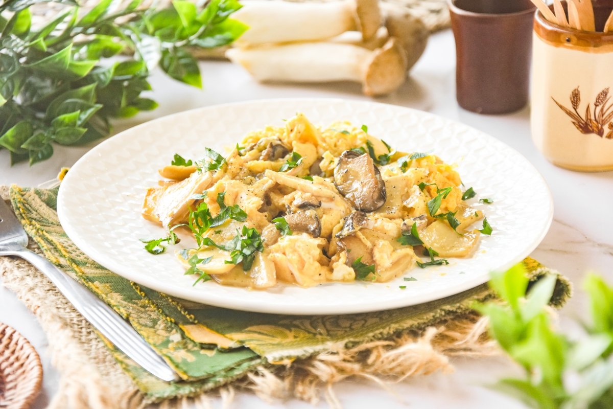 Revuelto de boletus listo para comer