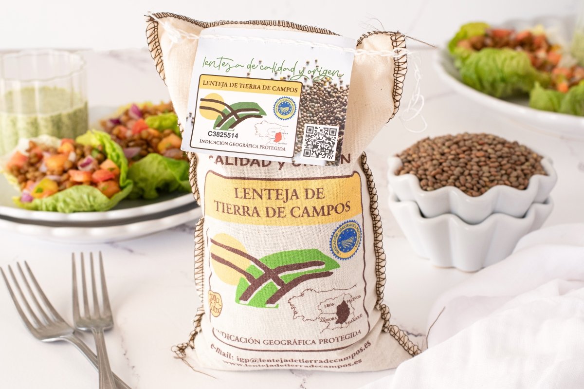 Saco de lentejas para preparar los tacos de lechuga con lentejas y pico de gallo