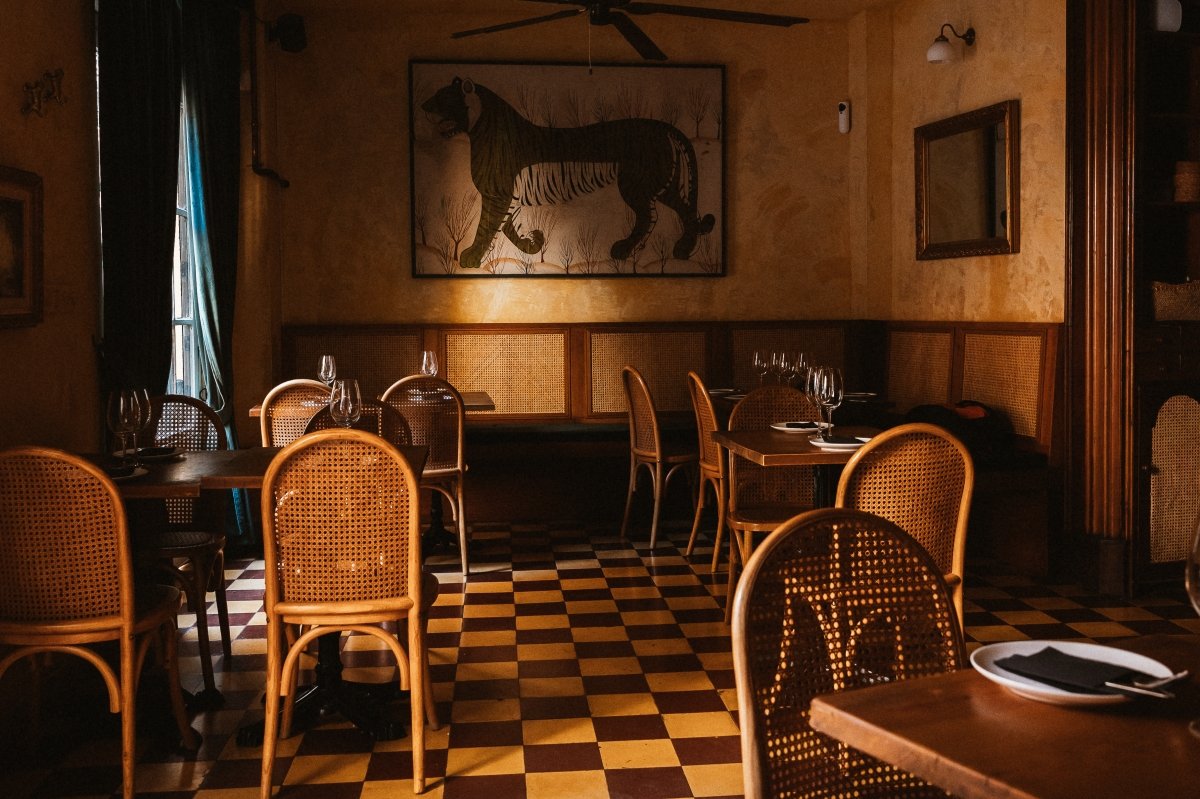 Sala Amarilla del restaurante sevillano La Casa del Tigre