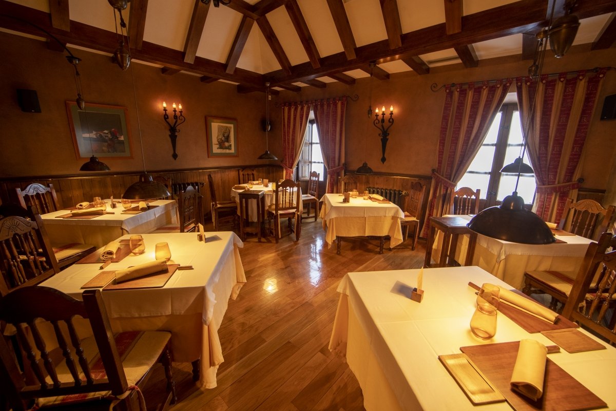 Sala Hortensia del restaurante El Ermitaño en Benavente