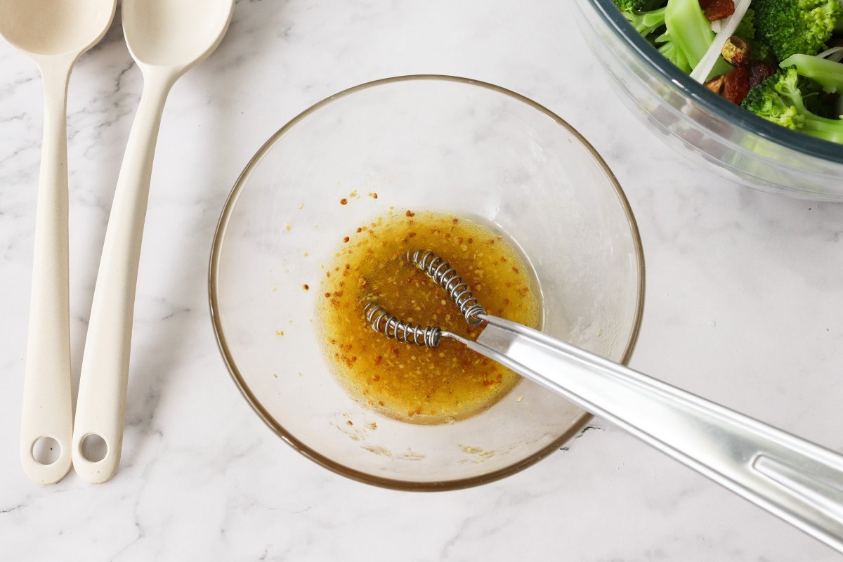 Salsa de yogur griego para ensalada de brócoli