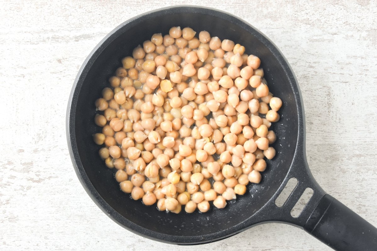 Salteamos los garbanzos