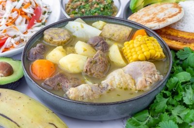 Sancocho colombiano