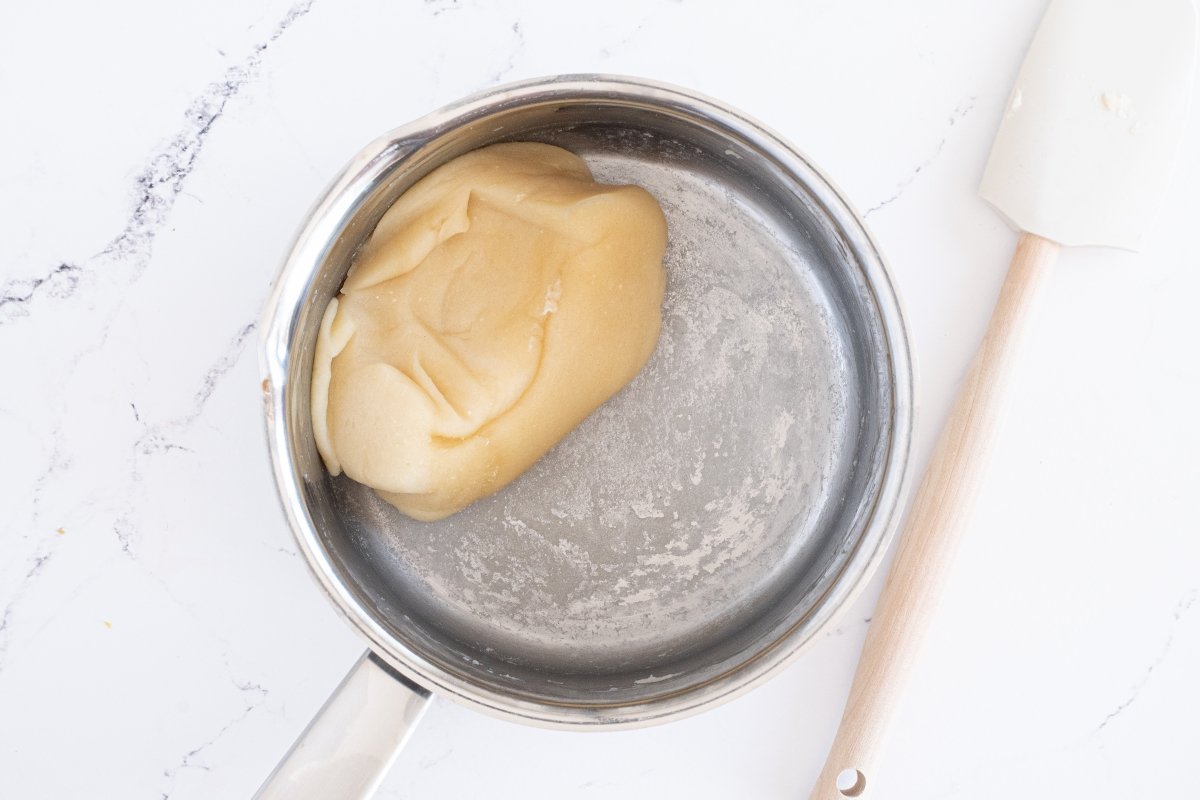 Secamos la masa de los buñuelos