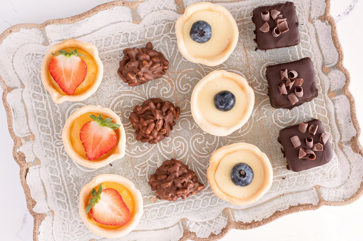 Servimos los petit fours