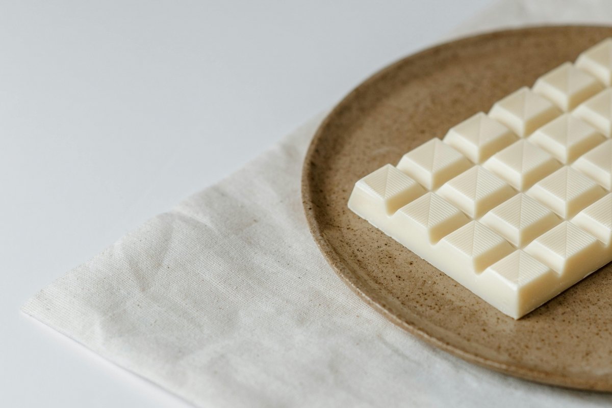 Tableta de chocolate blanco sin envoltorio