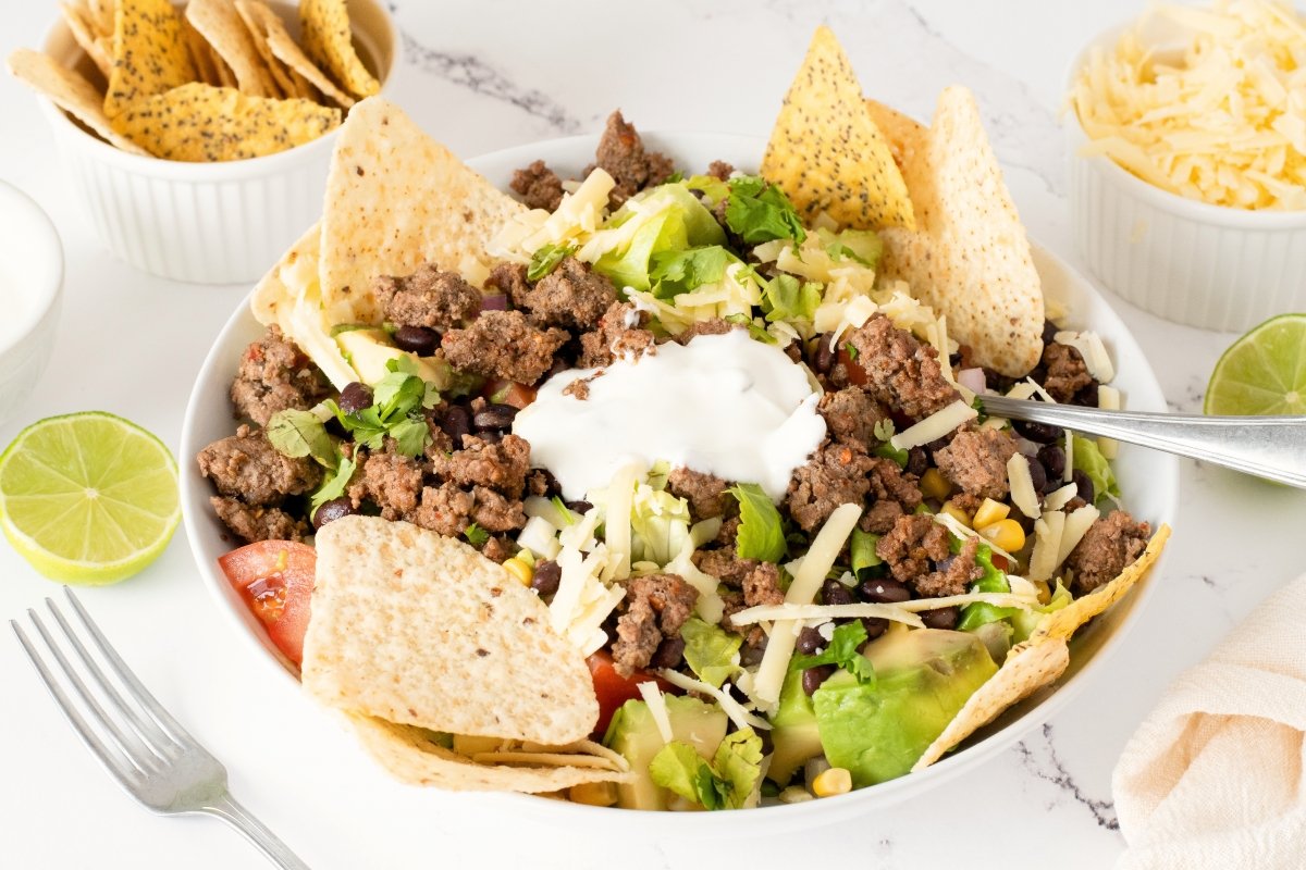 Taco salad en el plato
