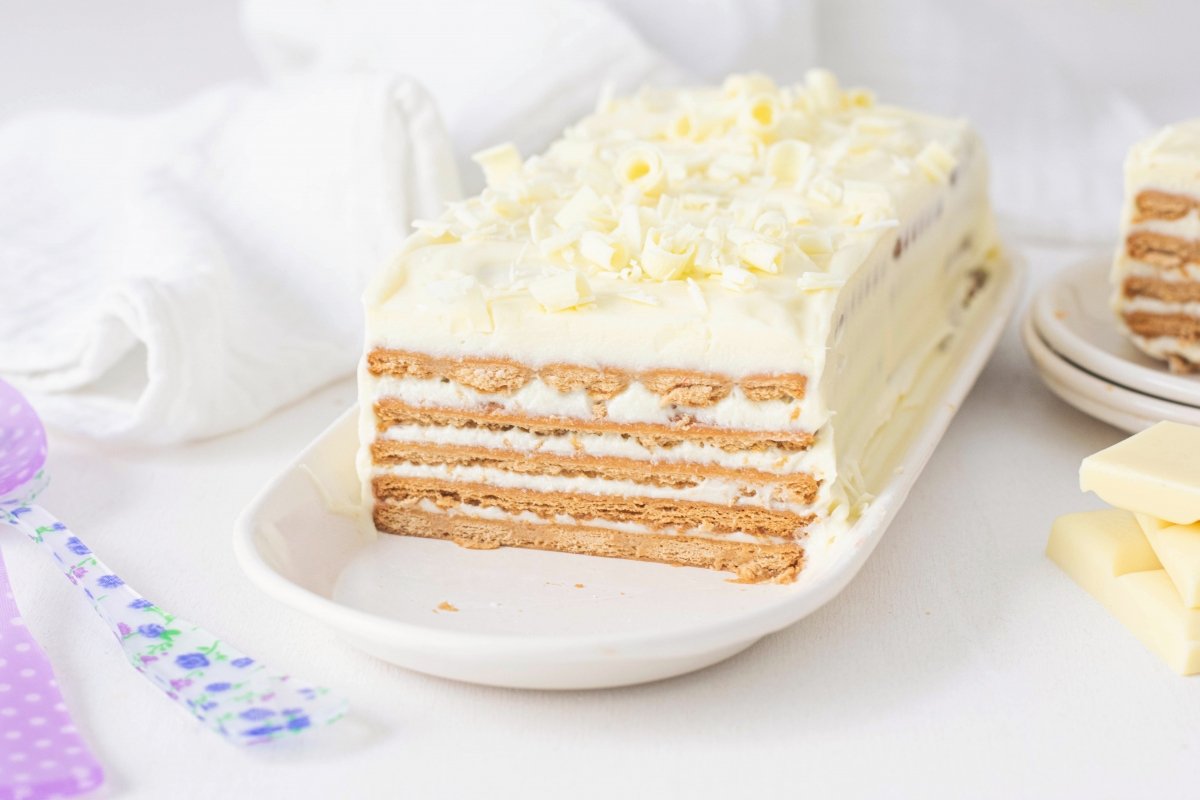 Tarta de galletas y chocolate blanco