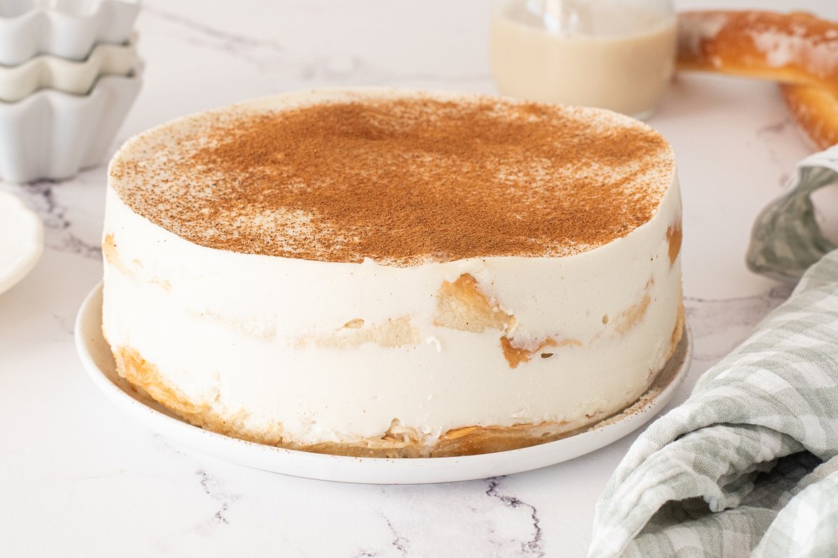 Tarta de horchata y fartons