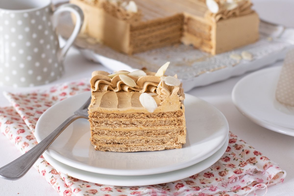 Tarta de moka y galletas, receta para hacer la tradicional que no pasa de  moda