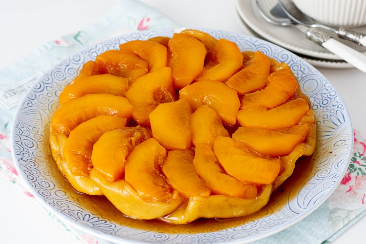 Peach tarte tatin served on the plate