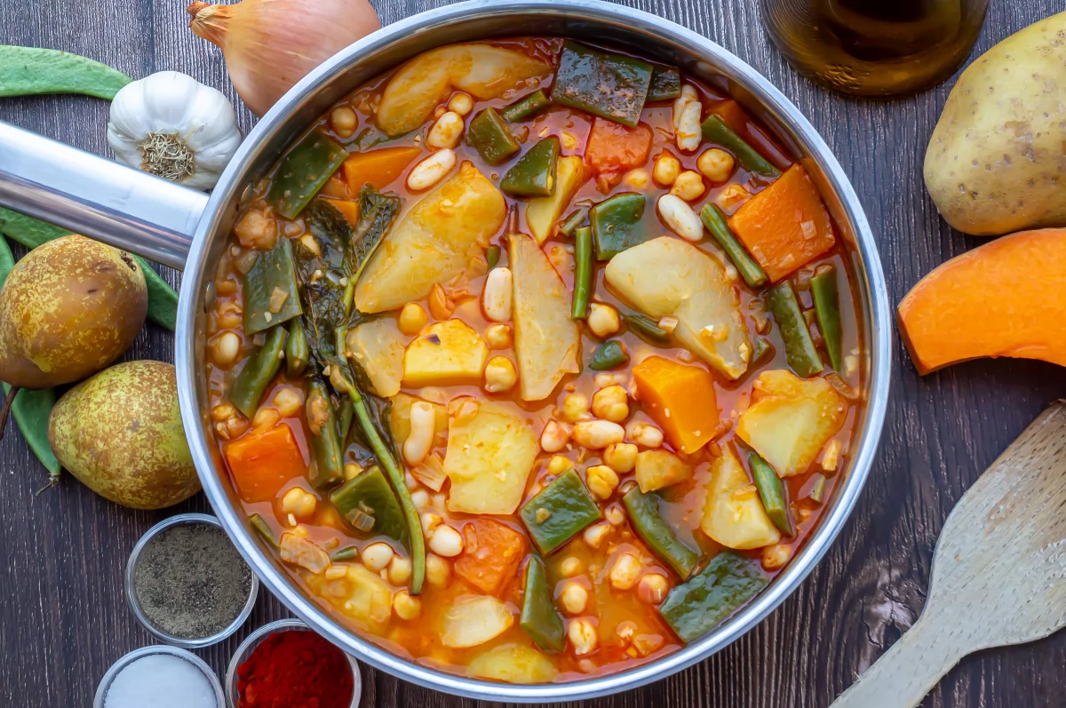 Olla gitana 10 Terminar la cocción con las legumbres *