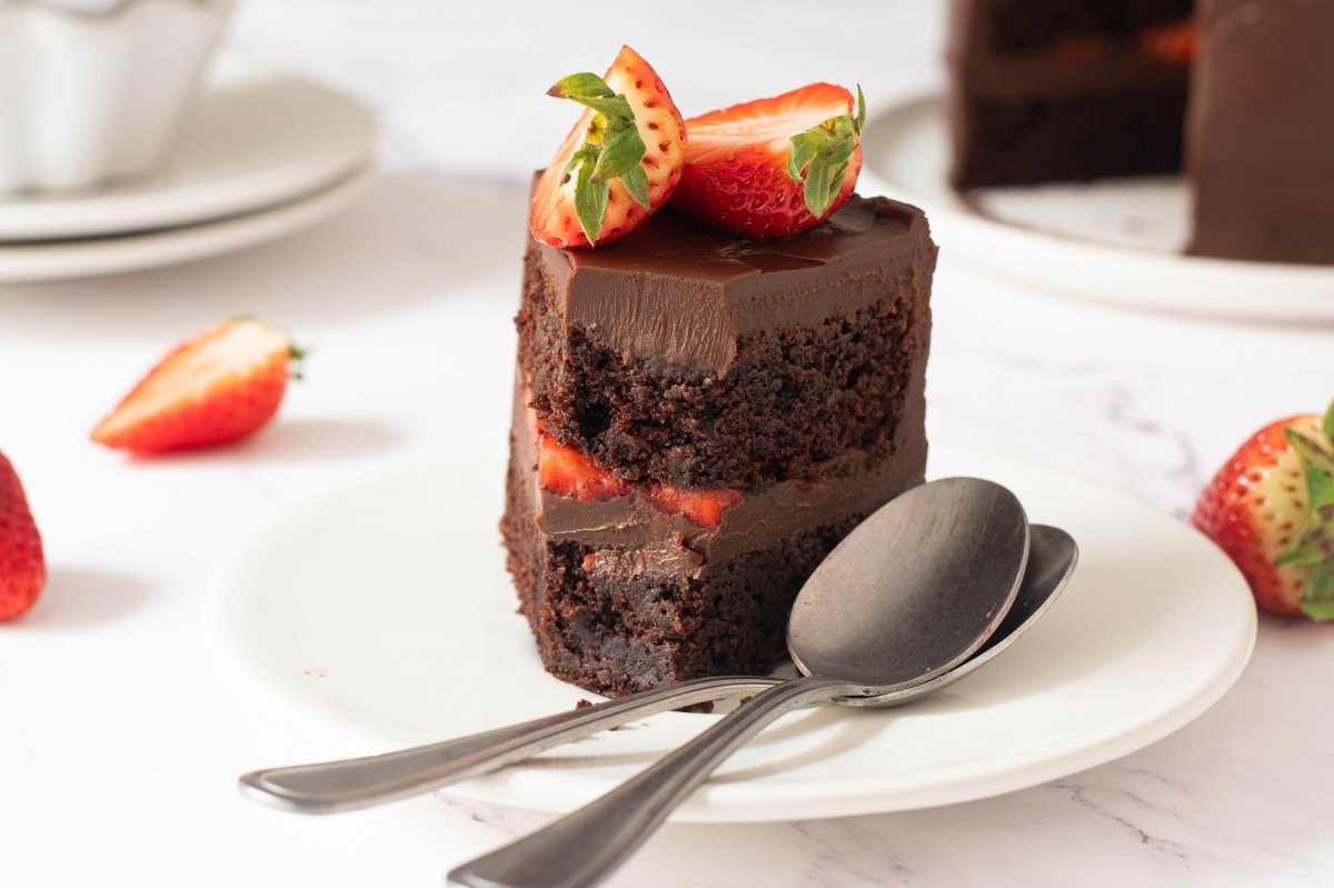 Textura de la tarta de chocolate y fresas