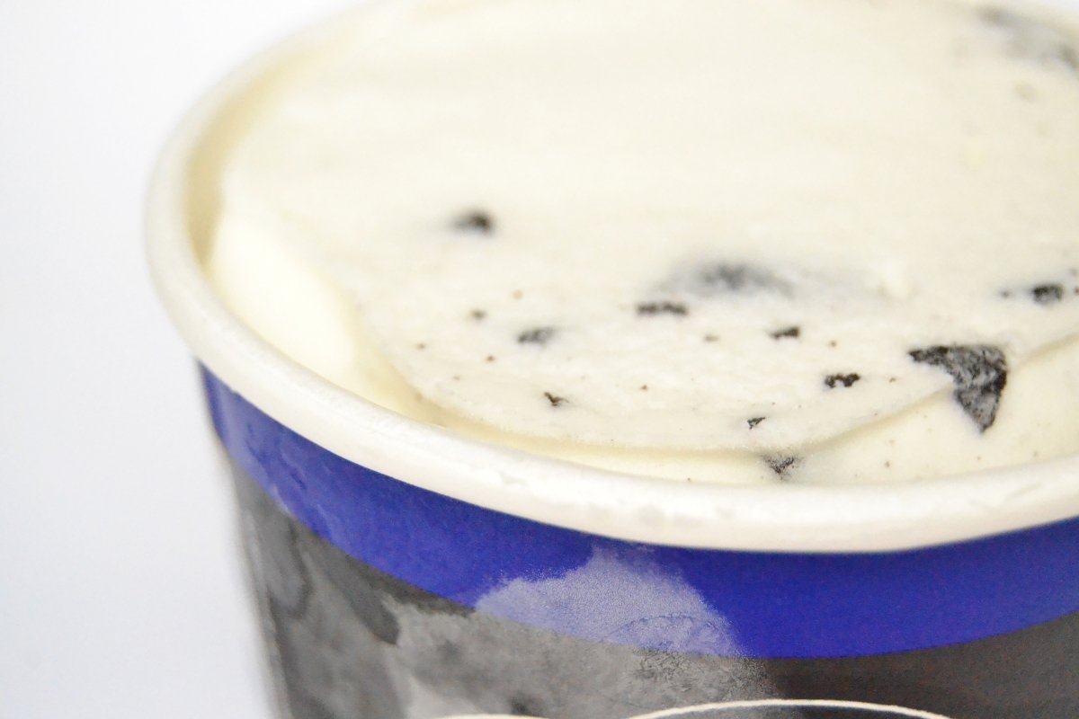 Textura del helado de cookies & cream de Lidl una vez abierta la tarrina