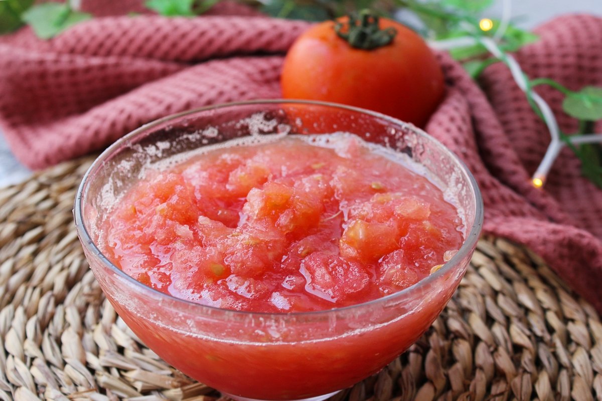 Tomate rallado para añadir a la piperrada