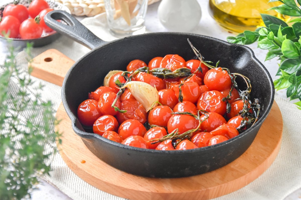 Tomates cherry confitados